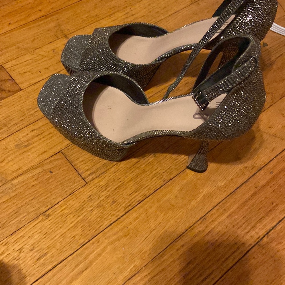 Size 10 high heels